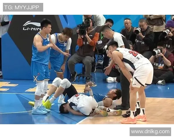 周琦受伤缺席CBA赛事，广东男篮战绩或将受到影响